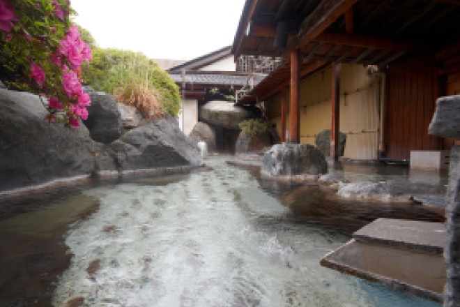 Open-Air Rock Bath